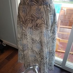 Pleated Leaf Print Midi Skirt